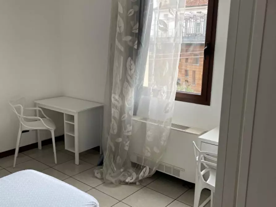 Immagine 7 di Camera in affitto  in Corso del popolo a Padova