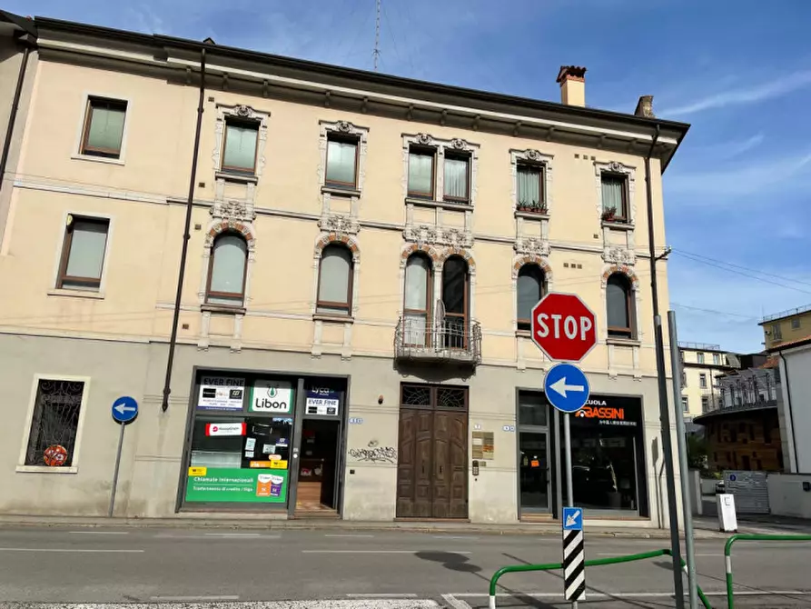 Immagine 15 di Camera in affitto  in Corso del popolo a Padova