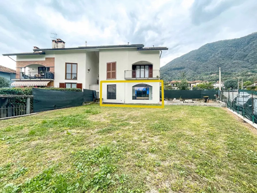 Immagine 2 di Appartamento in vendita  in via G. Susena 25 a Baveno
