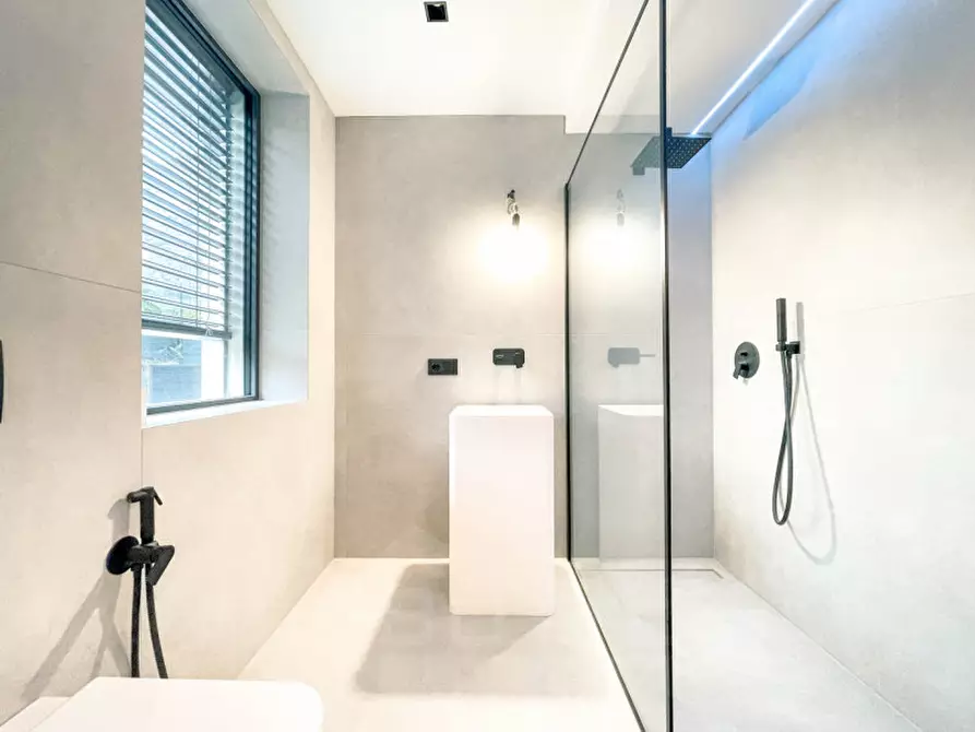 Immagine 5 di Appartamento in vendita  in via G. Susena 25 a Baveno