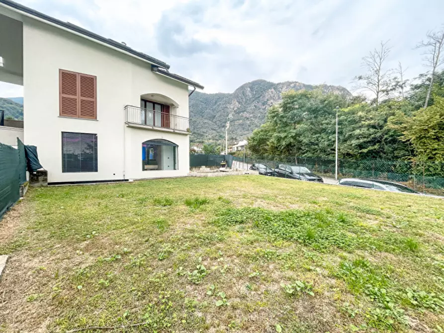 Immagine 23 di Appartamento in vendita  in via G. Susena 25 a Baveno