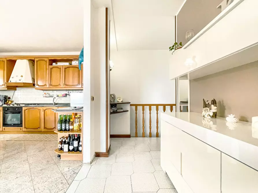 Immagine 7 di Appartamento in vendita  in via Fraccaroli 6 a Baveno