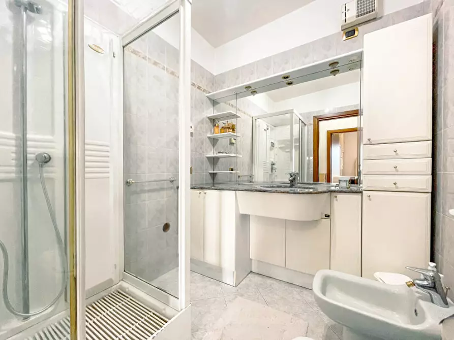 Immagine 20 di Appartamento in vendita  in via Fraccaroli 6 a Baveno