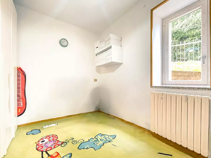 Immagine 24 di Appartamento in vendita  in via Fraccaroli 6 a Baveno