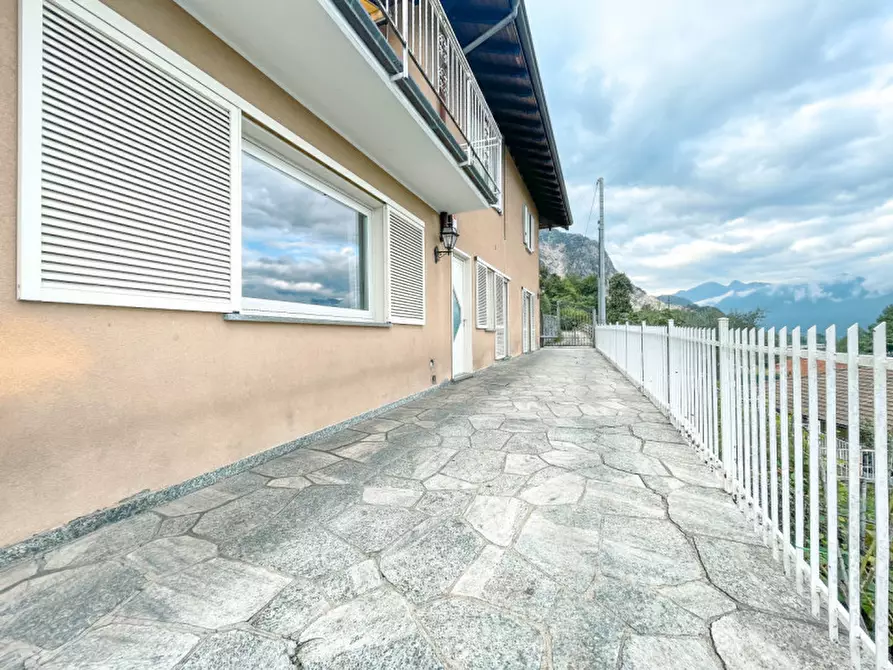 Immagine 30 di Appartamento in vendita  in via Fraccaroli 6 a Baveno