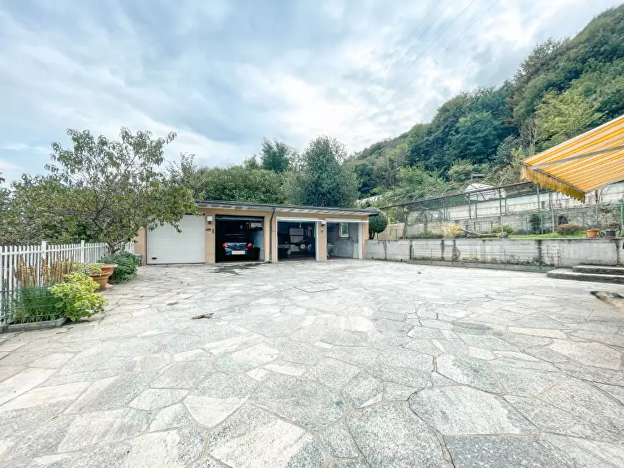 Immagine 31 di Appartamento in vendita  in via Fraccaroli 6 a Baveno