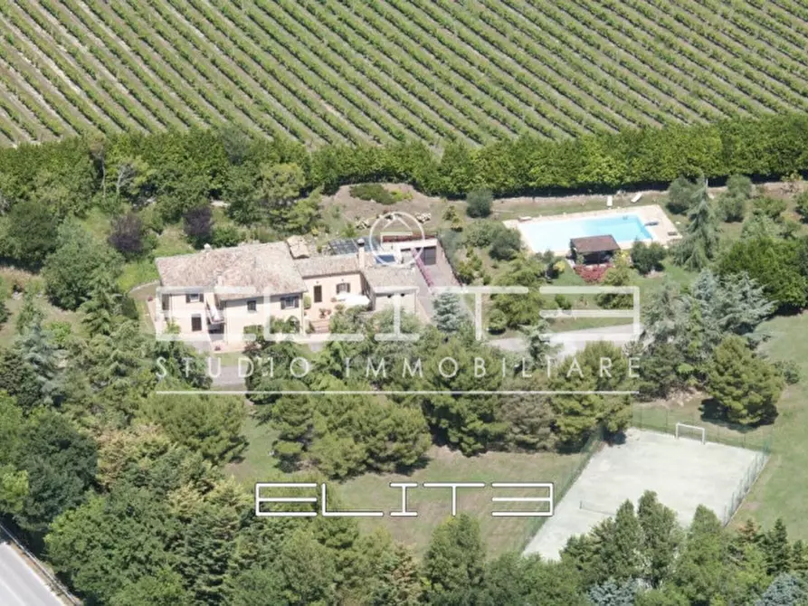 Immagine 6 di Villa in vendita  in VIA DEL CONERO a Ancona