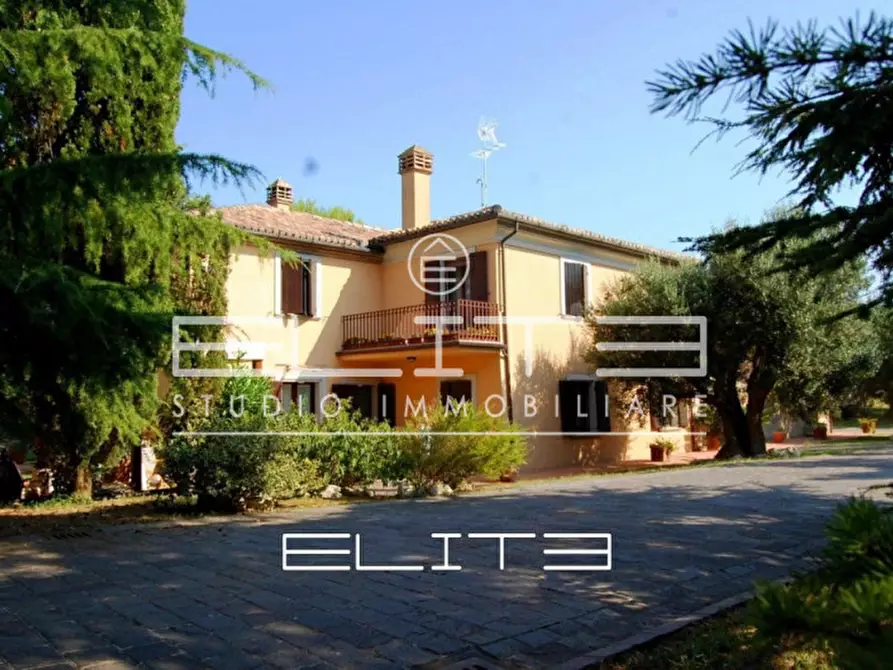 Immagine 8 di Villa in vendita  in VIA DEL CONERO a Ancona