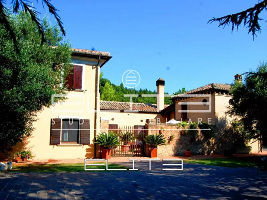 Immagine 18 di Villa in vendita  in VIA DEL CONERO a Ancona