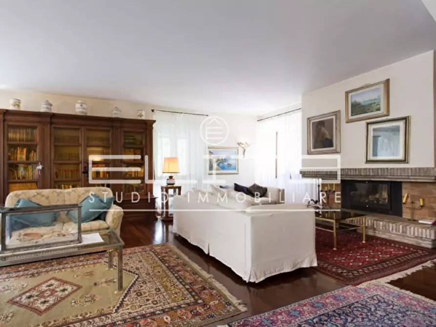 Immagine 19 di Villa in vendita  in VIA DEL CONERO a Ancona