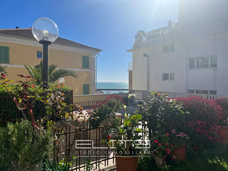 Immagine 5 di Appartamento in vendita  a Numana