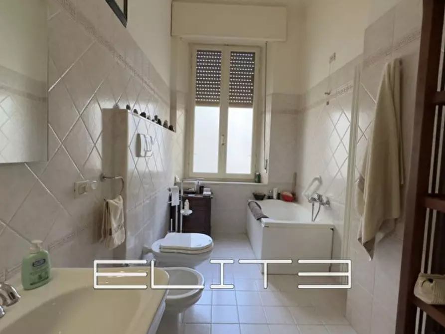 Immagine 9 di Appartamento in vendita  in VIA FAZIOLI a Ancona