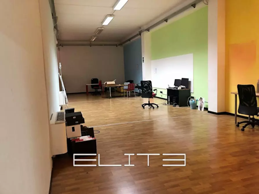 Immagine 3 di Capannone industriale in vendita  in via Matteo Ricci a Ancona