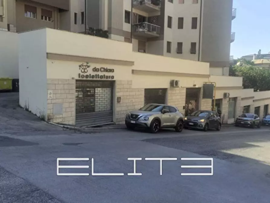 Immagine 2 di Negozio in vendita  in VIA SANTA MARGHERITA a Ancona