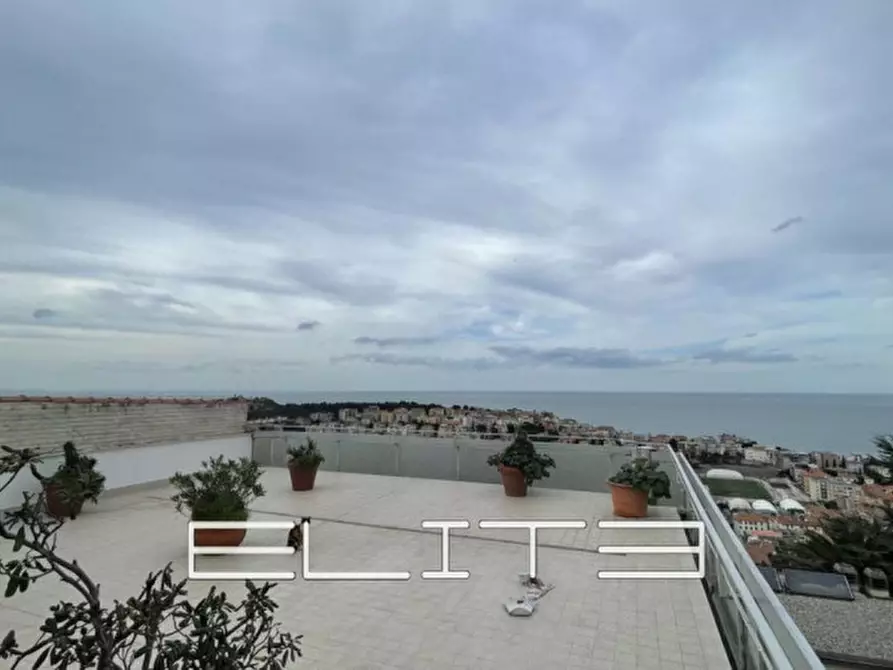 Immagine 2 di Appartamento in vendita  in VIA ANGELINI a Ancona