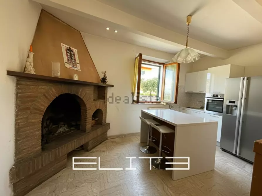 Immagine 9 di Casa indipendente in vendita  a Filottrano