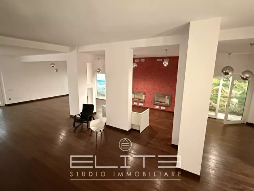 Immagine 25 di Villa in vendita  in via degli olmi a Porto Recanati