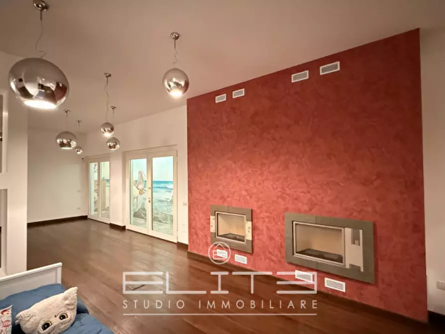 Immagine 27 di Villa in vendita  in via degli olmi a Porto Recanati