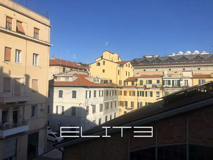 Immagine 4 di Appartamento in vendita  in PIAZZA ROMA a Ancona