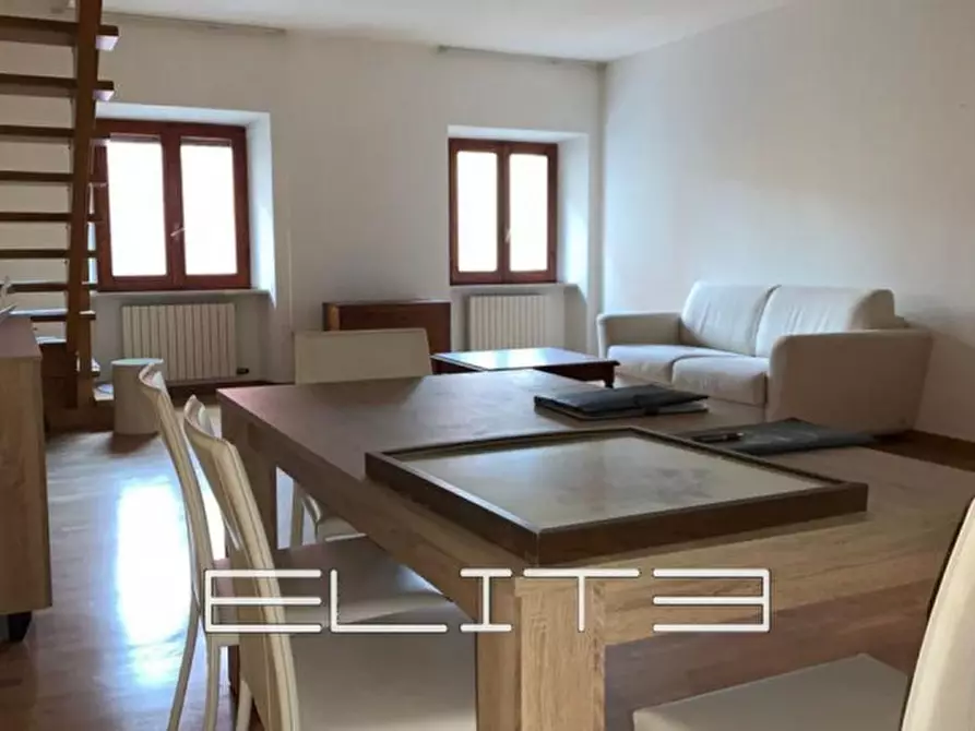 Immagine 2 di Appartamento in vendita  in Corso Giuseppe Mazzini a Ancona