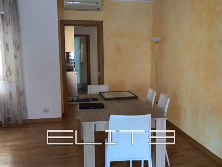 Immagine 4 di Appartamento in vendita  in Corso Giuseppe Mazzini a Ancona