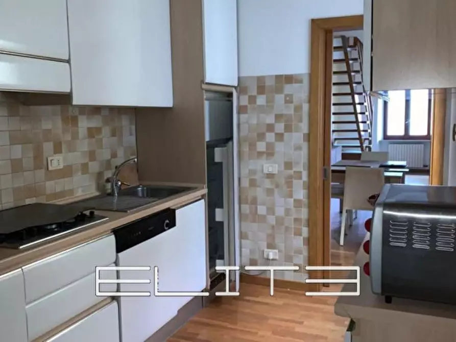 Immagine 7 di Appartamento in vendita  in Corso Giuseppe Mazzini a Ancona