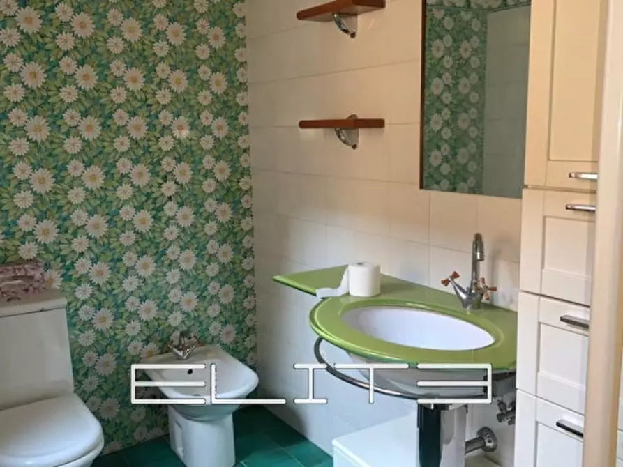 Immagine 9 di Appartamento in vendita  in Corso Giuseppe Mazzini a Ancona