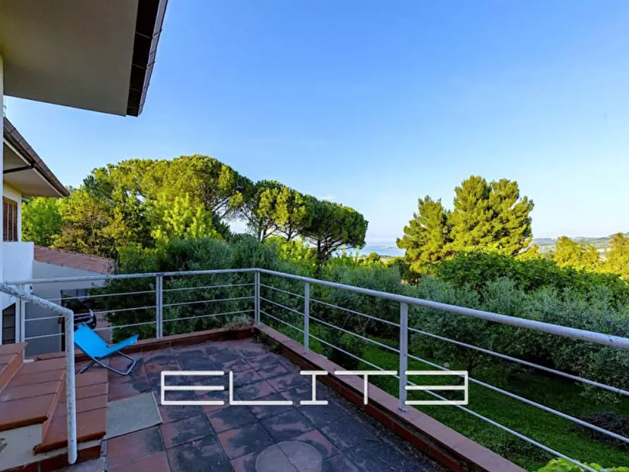 Immagine 5 di Villa in vendita  in BARCAGLIONE a Falconara Marittima