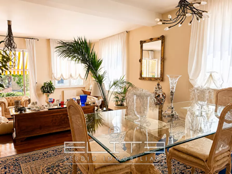 Immagine 7 di Villa in vendita  in VIA GIACOMO MATTEOTTI 37 a Falconara Marittima