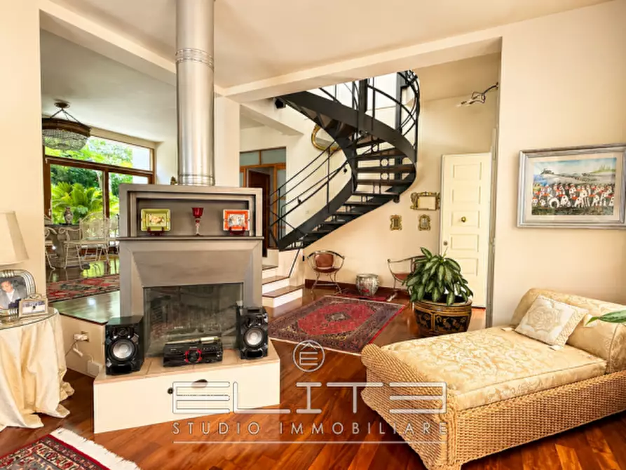 Immagine 11 di Villa in vendita  in VIA GIACOMO MATTEOTTI 37 a Falconara Marittima