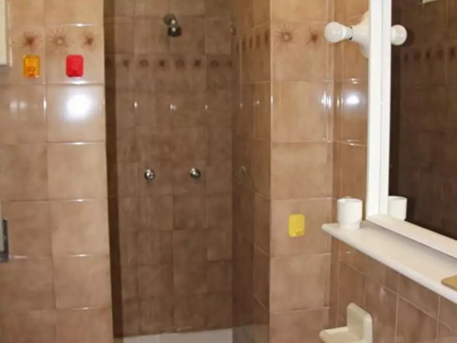 Immagine 13 di Appartamento in vendita  a Numana