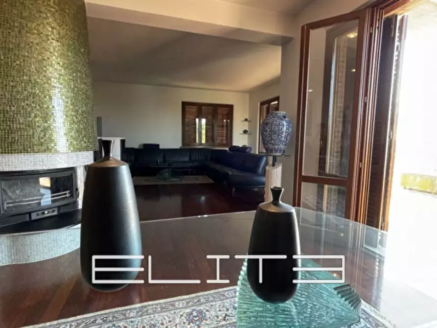 Immagine 4 di Villa in vendita  in CAMERATA PICENA a Camerata Picena