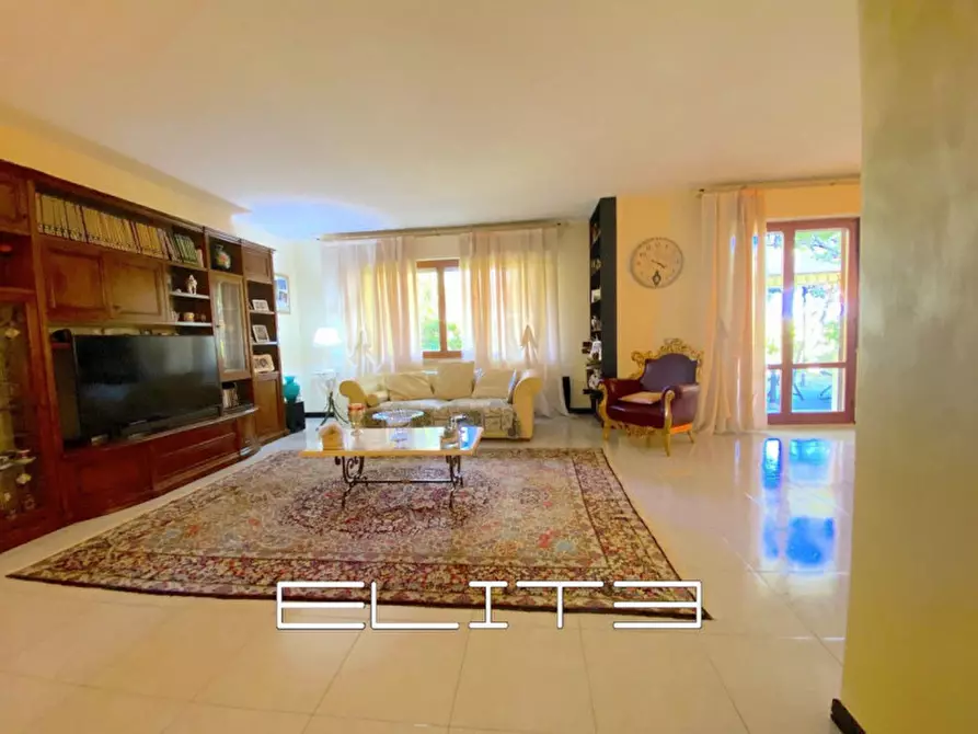 Immagine 9 di Appartamento in vendita  a Ancona