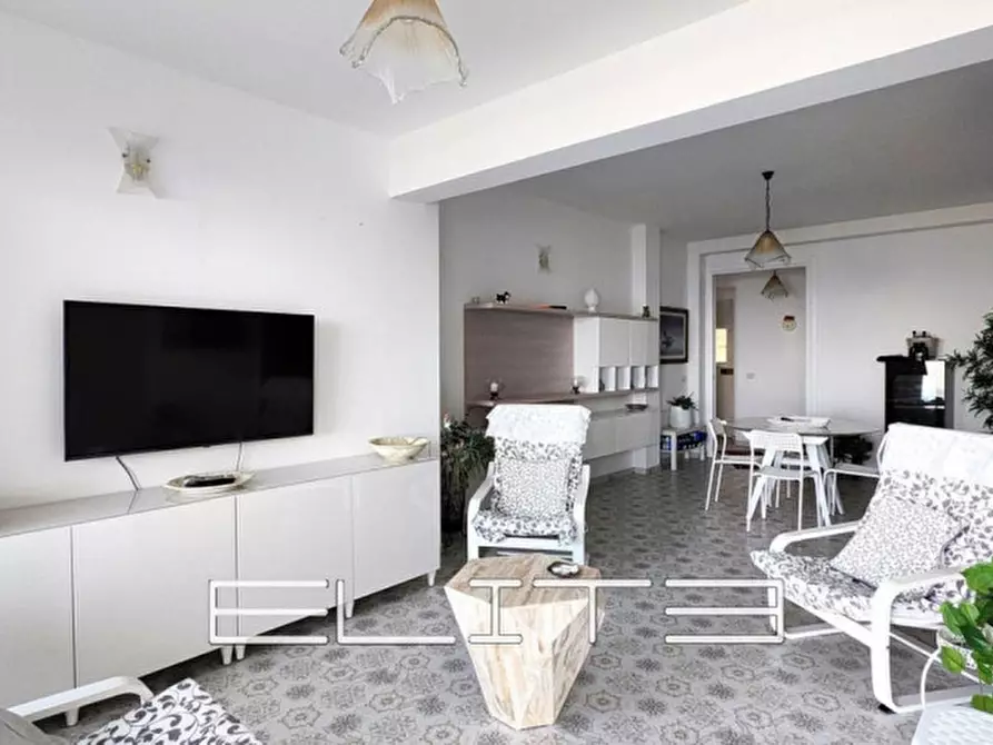 Immagine 6 di Appartamento in vendita  a Numana