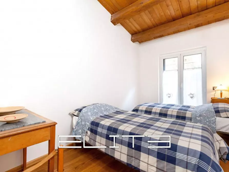 Immagine 15 di Casa indipendente in vendita  in sappanico a Ancona