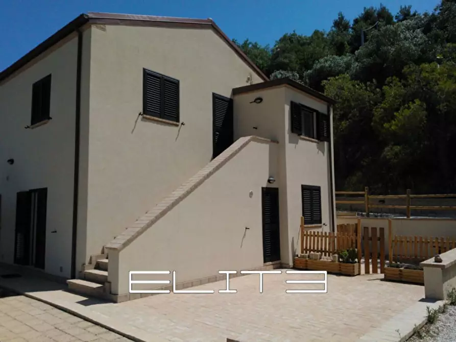 Immagine 19 di Casa indipendente in vendita  in sappanico a Ancona