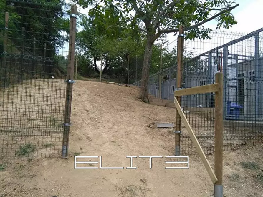 Immagine 22 di Casa indipendente in vendita  in sappanico a Ancona