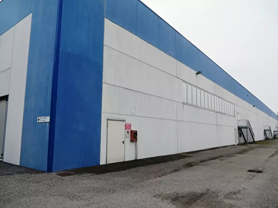Immagine 6 di Capannone industriale in vendita  in via Giotto di Bondone 3 a Ostellato