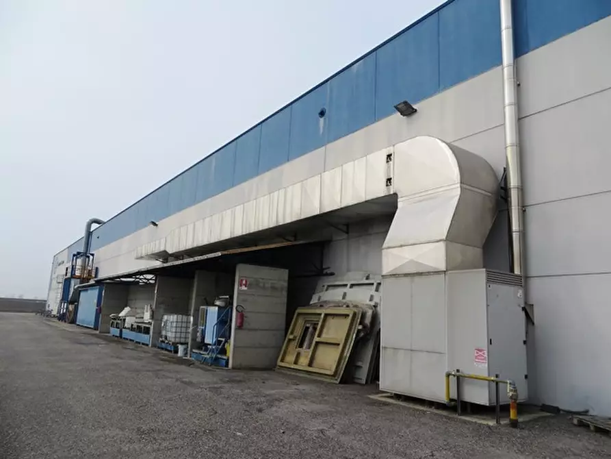Immagine 9 di Capannone industriale in vendita  in via Giotto di Bondone 3 a Ostellato