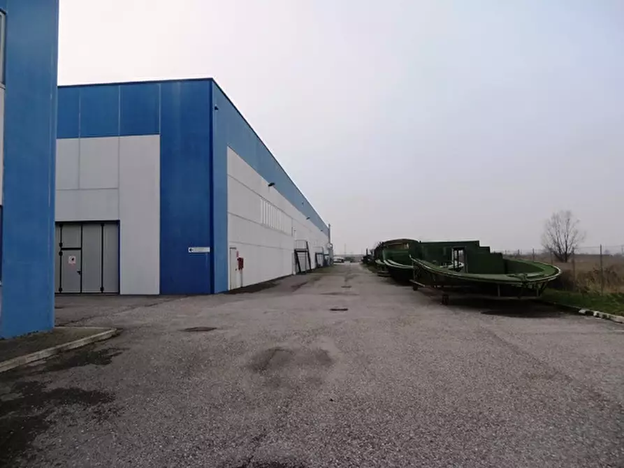 Immagine 28 di Capannone industriale in vendita  in via Giotto di Bondone 3 a Ostellato