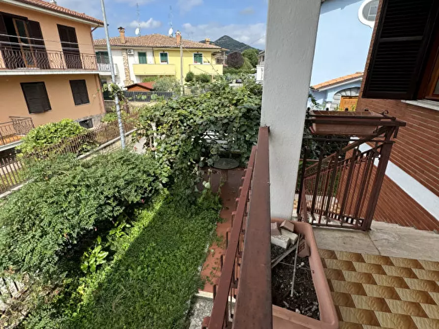 Immagine 6 di Appartamento in vendita  in via eugenio rovella a Cave