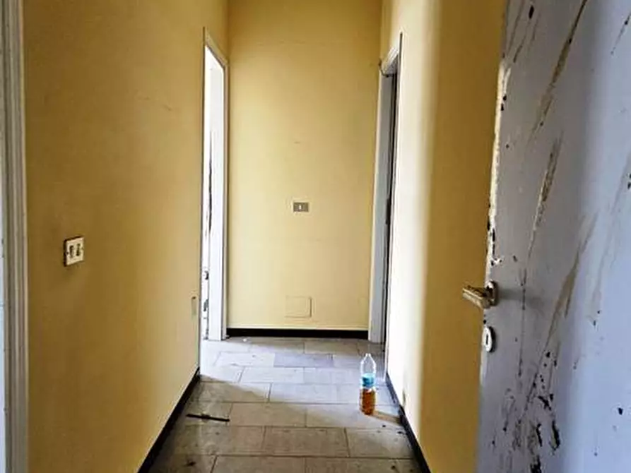 Immagine 9 di Negozio in vendita  in via Ausa 171 a Coriano