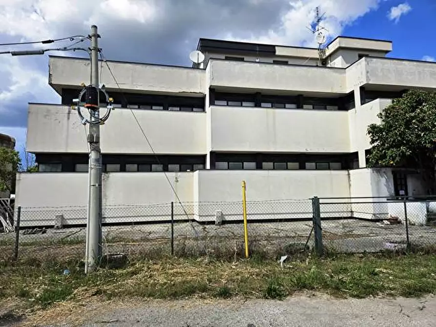 Immagine 25 di Negozio in vendita  in via Ausa 171 a Coriano