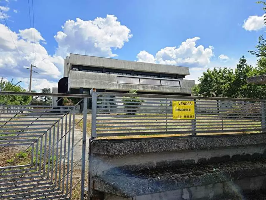 Immagine 26 di Negozio in vendita  in via Ausa 171 a Coriano