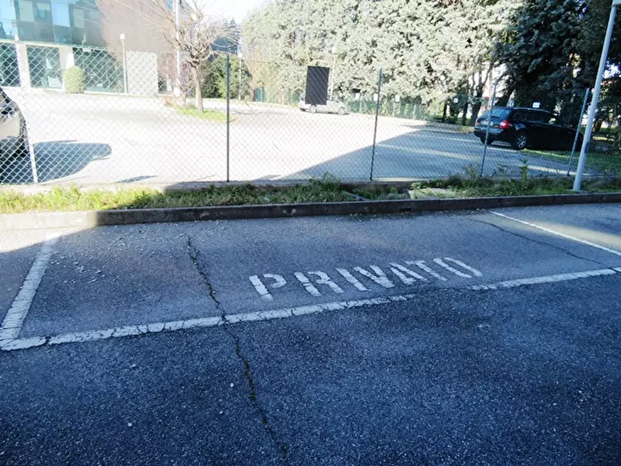 Immagine 31 di Ufficio in vendita  in via Macanno 38A a Rimini