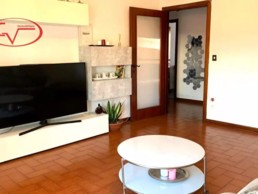 Immagine 3 di Appartamento in vendita  in Via Gramsci a Montevarchi