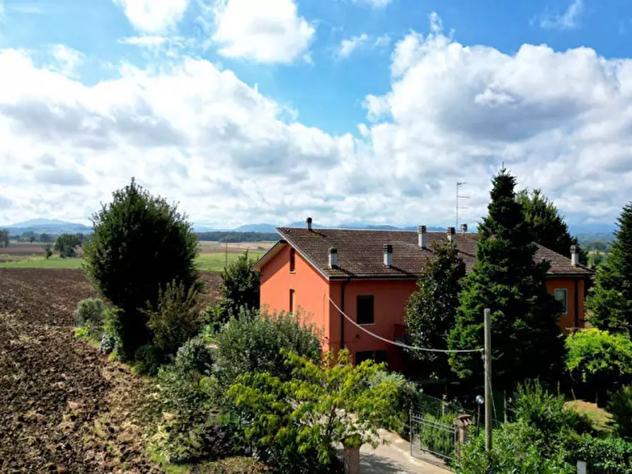 Immagine 1 di Casa bifamiliare in vendita  a Fiorenzuola D'arda