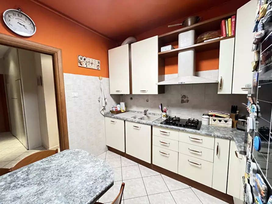 Immagine 9 di Appartamento in vendita  in Via Vittorio Emanuele II a Buccinasco