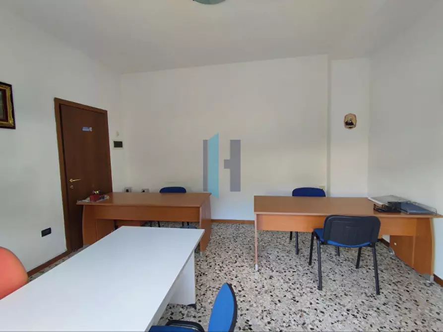 Immagine 6 di Ufficio in affitto  in Via Conte Camillo Benso di Cavour a Botticino
