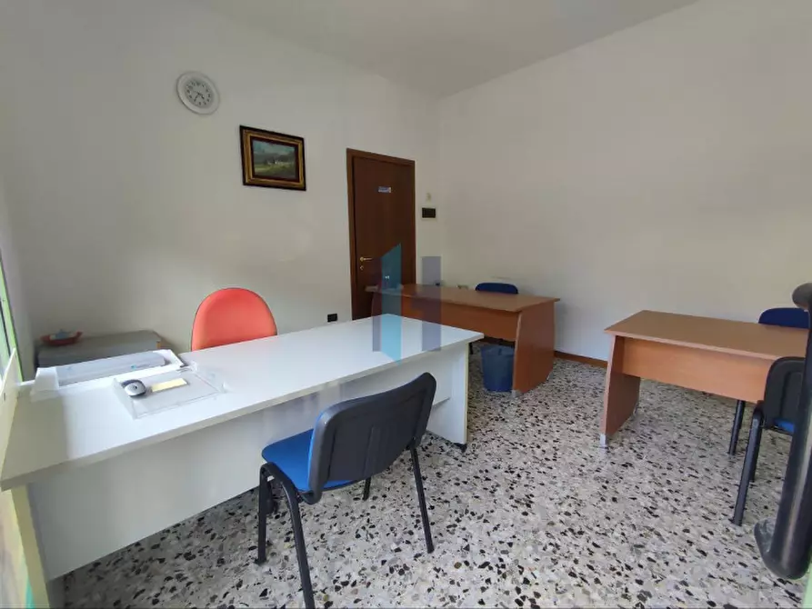 Immagine 7 di Ufficio in affitto  in Via Conte Camillo Benso di Cavour a Botticino